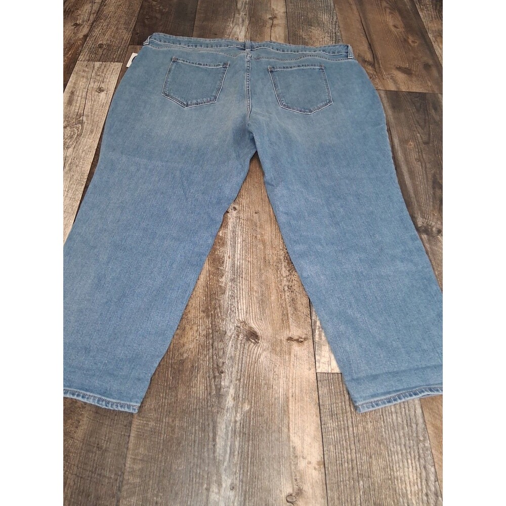 NEW! Old Navy "Jerry" Mid-Rise Boyfriend Jeans Light Wash Denim 22 Plus Short - Picture 8 of 10